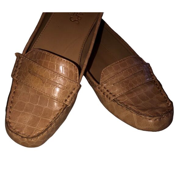 Chaps Women's Ginger Tan Loafers: Sz 8B -slip on flat shoes faux alligator skin - Picture 2 of 10